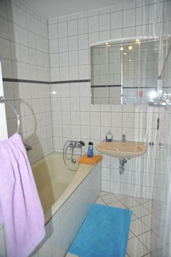 Hotel Zur Herzklinik Бад-Эйнхаузен Экстерьер фото